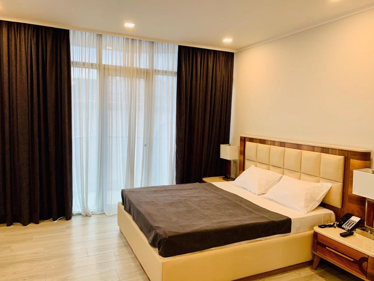 Hotel Tsereteli Palace Batumi Eksteriør bilde